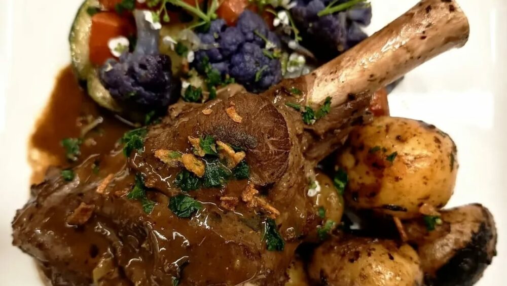 PAKAT Traiteur - Repas de mariage - Souris d'agneau jus au ras el hanout